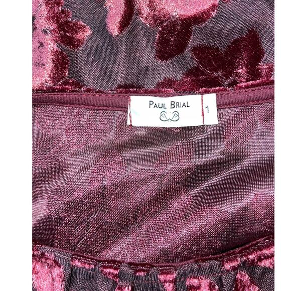 Paul Brial Red Floral Embossed Cold Shoulder Bow Trim Blouse    Size: 1 / US 6 - Picture 4 of 4